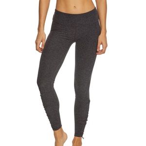 NWT - Beyond Yoga spacedye leggings with bungee